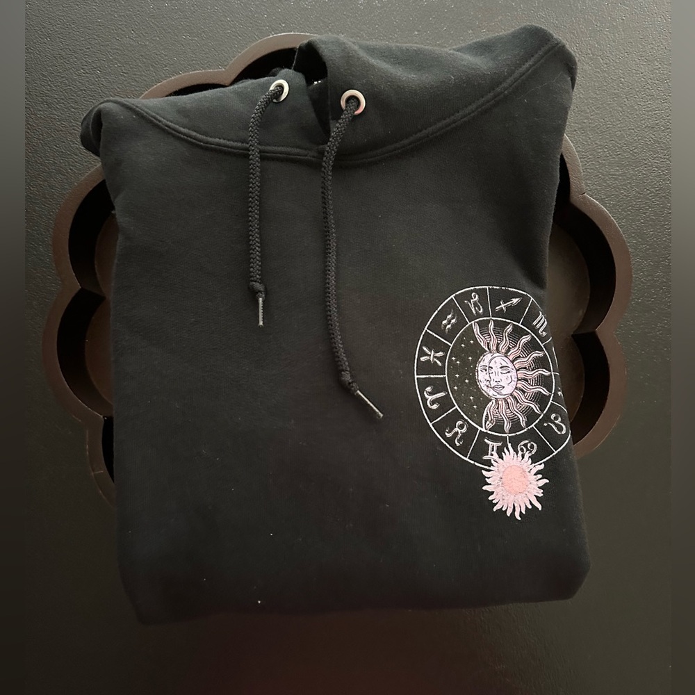 Women’s Bowery Cosmic Love GraphicHoodie Size S
